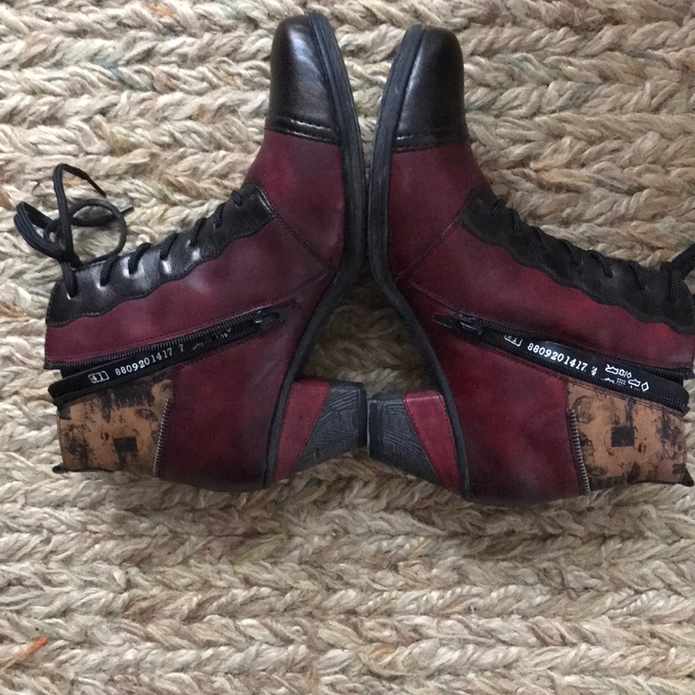 Brand new stylish high quality boots